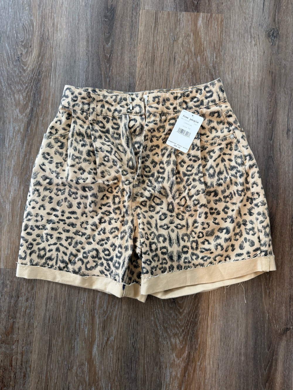 NWT - Free People - Leopard Print High-Rise Women’s Shorts - Size 26